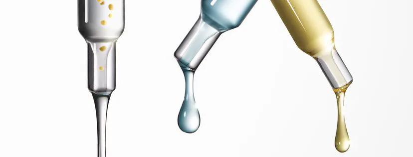 Sérum, ampule nebo booster? Po čem sáhnout, když pleť potřebuje přidat