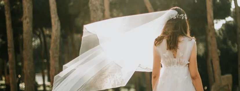 Kompletní průvodce péčí o pleť a vlasy před svatbou