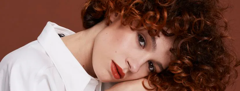 Olej na vlasy: všestranný pomocník pro všechny typy vlasů