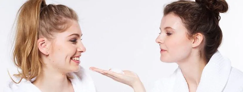 Proč nikdy nechodit do postele s make-upem?